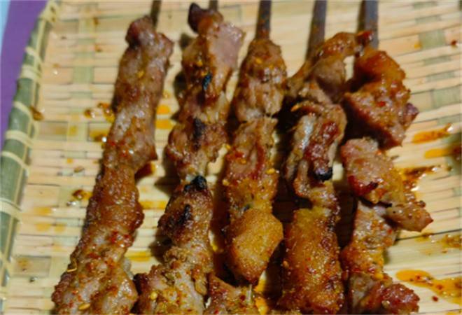 恭喜鸽鲜羊肉串