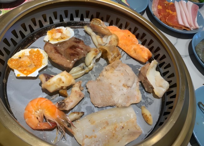 昕潼自助烤肉火锅加盟