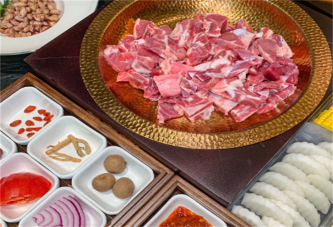 草原傳奇鮮羊火鍋