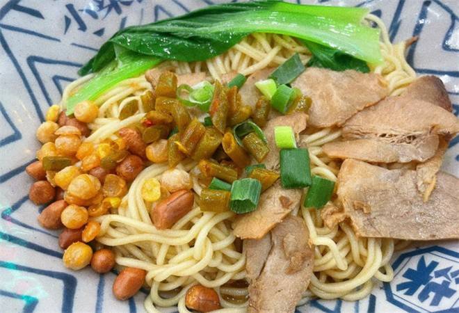 柒小对卤粉拌面