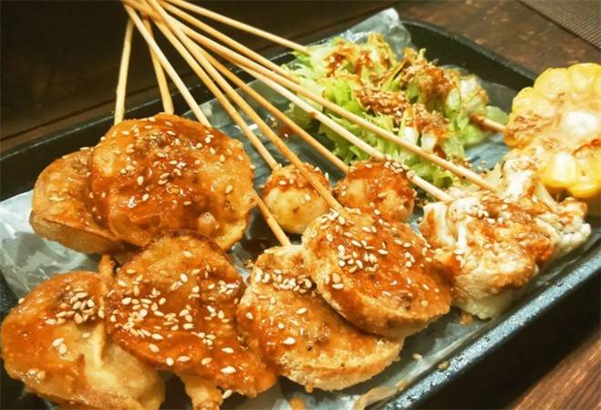 眼镜李秘制炸串