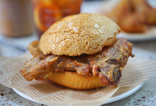 澳小田豬扒包加盟