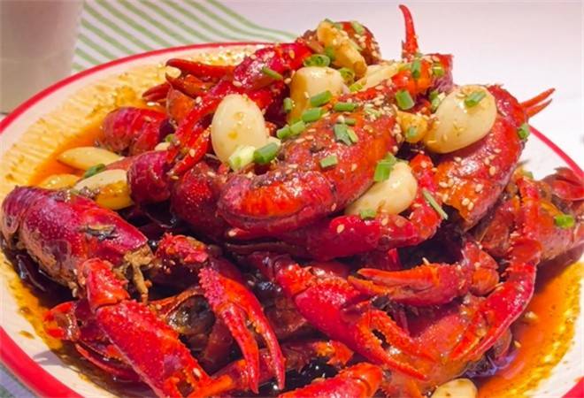 冲三毛烧烤龙虾