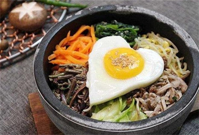 西柚見石鍋拌飯 西柚見石鍋拌飯