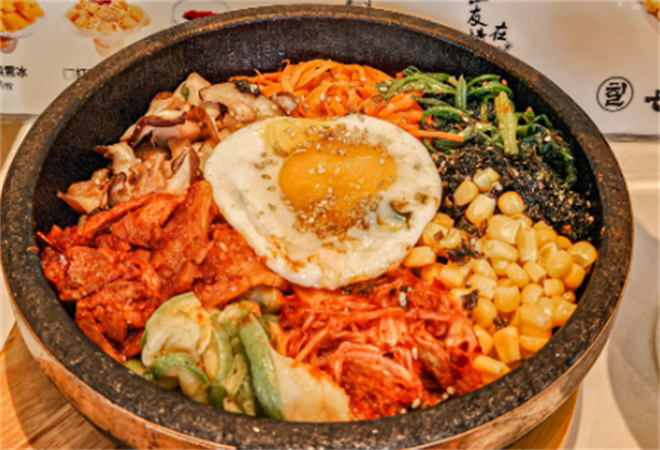 西柚見石鍋拌飯 西柚見石鍋拌飯