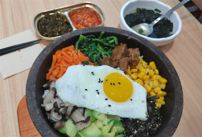 漢江緣石鍋拌飯