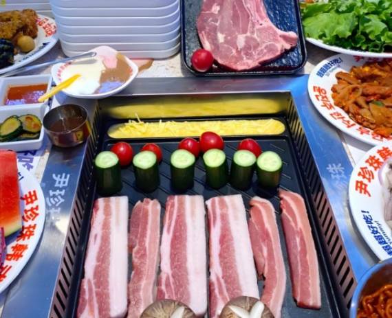 尹珍珠韩式无限烤肉