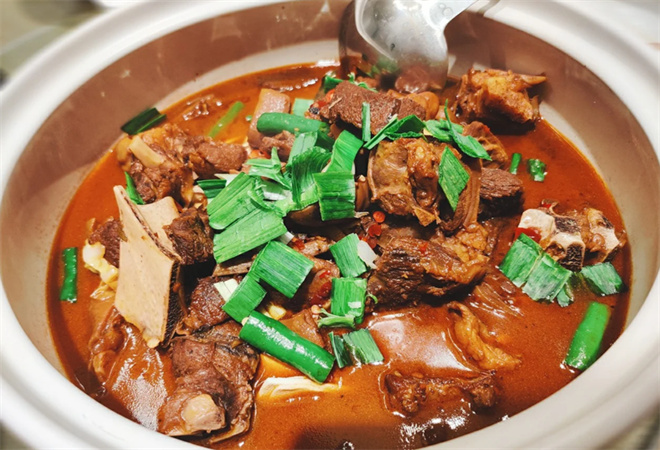 洞庭秋晚湖湘菜加盟