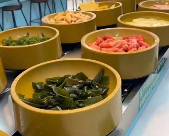 不见不散旋转小火锅