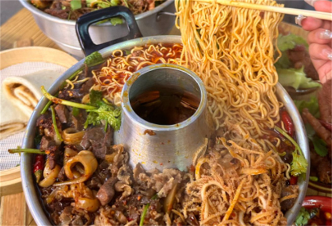 九街里鮮燙牛三樣加盟