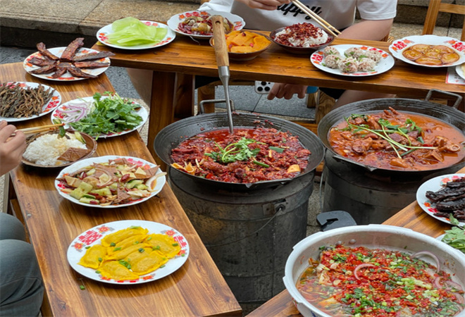 錢哈星板凳菜加盟