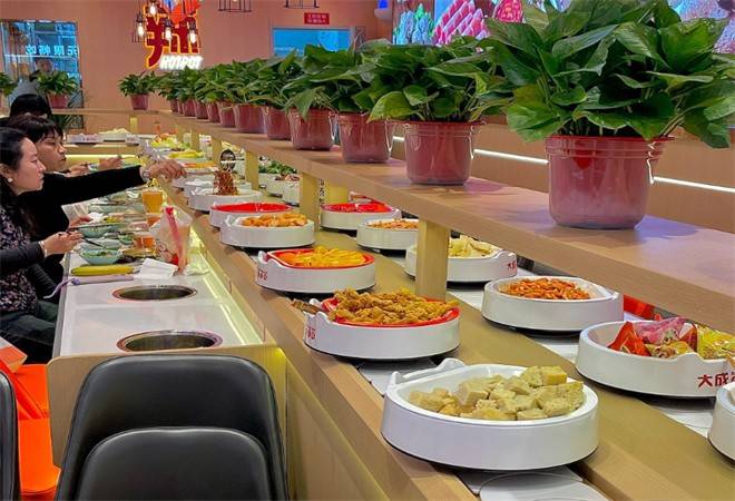 举高高自助小火锅