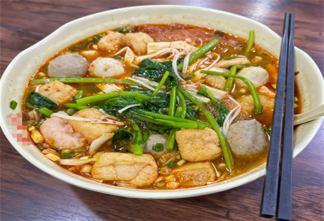 陳賀龍麻辣燙加盟