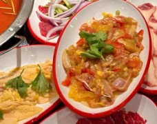 云南現(xiàn)舂火鍋