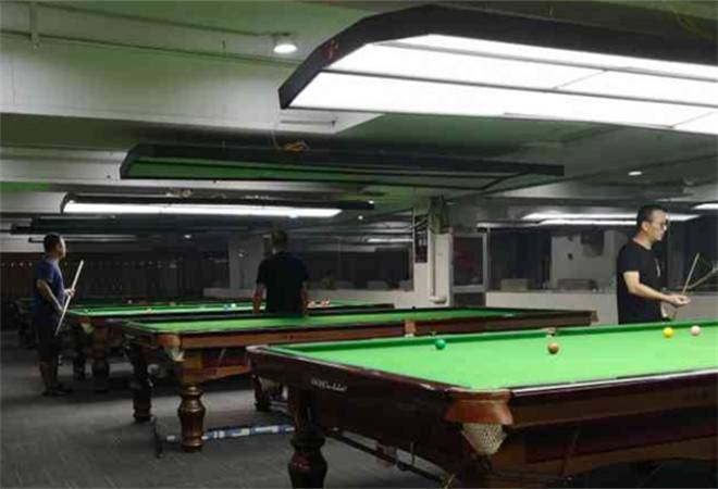 东英台球俱乐部