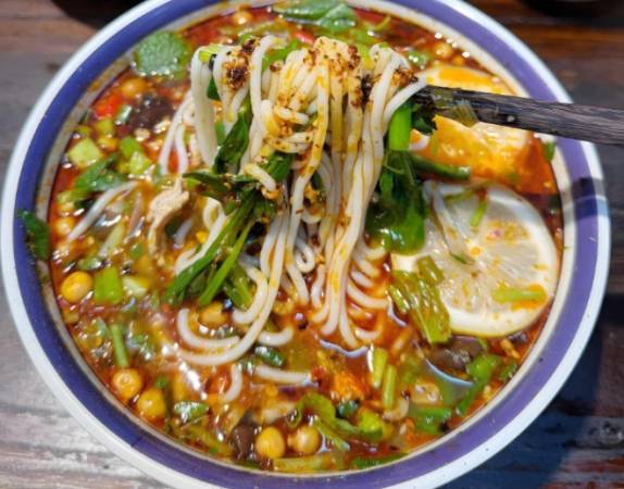 阿彩妹云南米线