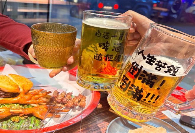 策兩杯烤串加盟