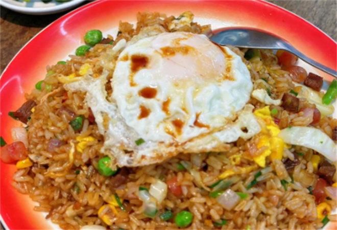 牛子怡雞蛋飯 牛子怡雞蛋飯