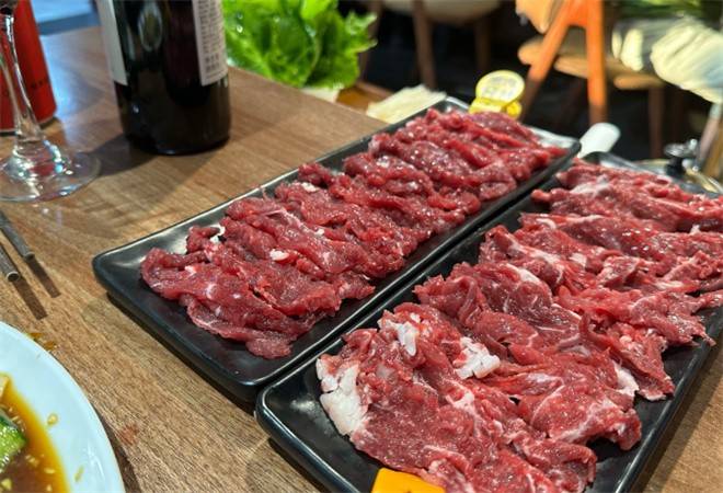 牛本道潮汕牛肉火锅