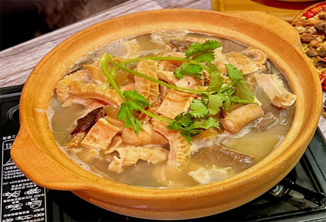 牛汤陈跷脚牛杂火锅 牛汤陈跷脚牛杂火锅