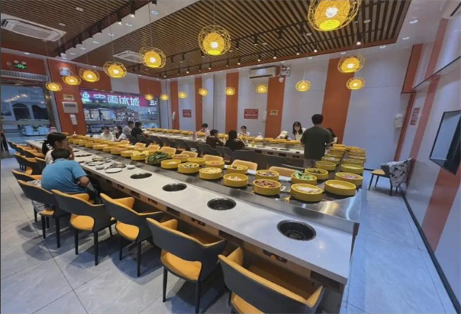 嘟咔嘟咔自助小火鍋加盟