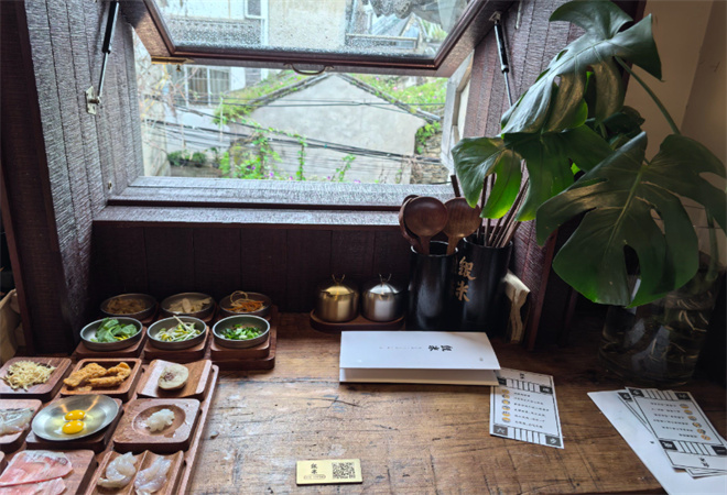 银米云南传统过桥米线