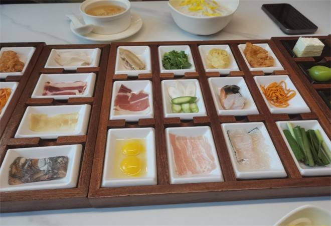 银米云南传统过桥米线