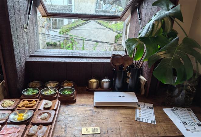 银米云南传统过桥米线