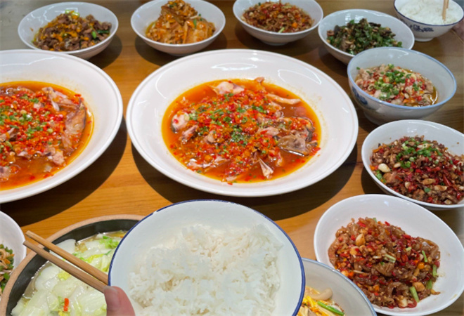 李升升一日三餐