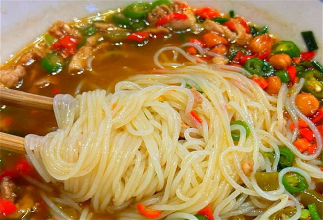 郭一好湘乡银丝粉加盟 郭一好湘乡银丝粉加盟