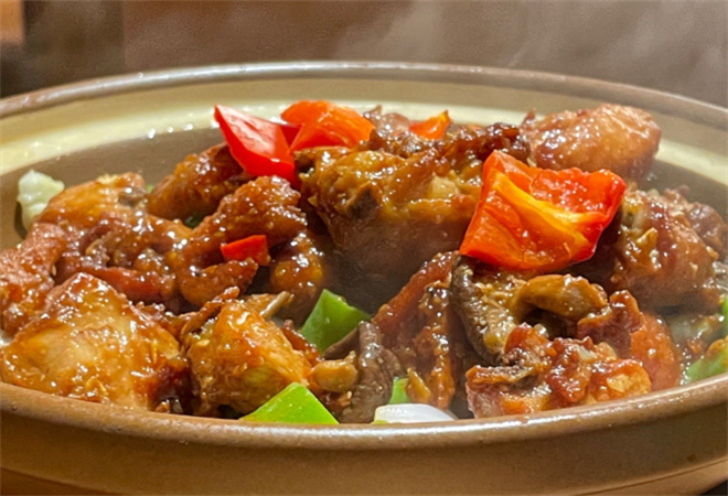 火焰川土雞煲啫啫煲加盟