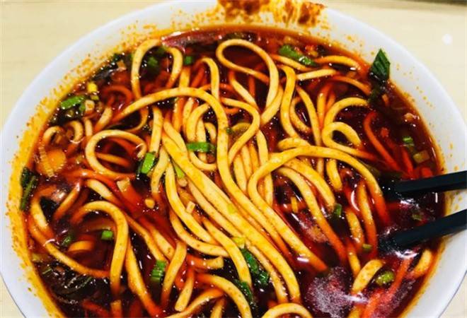 马安军辣子牛肉面