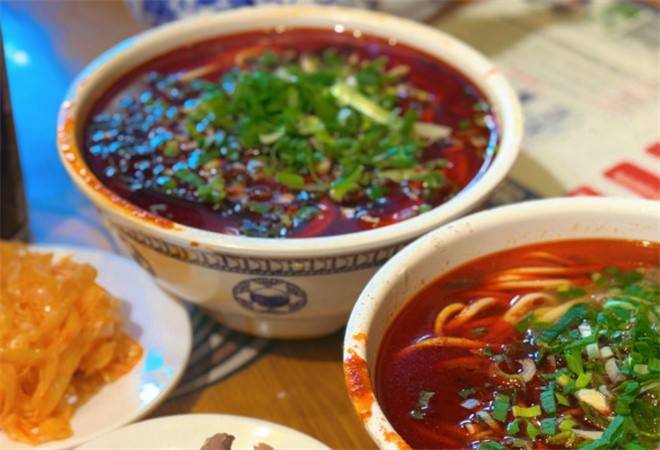 马安军辣子牛肉面