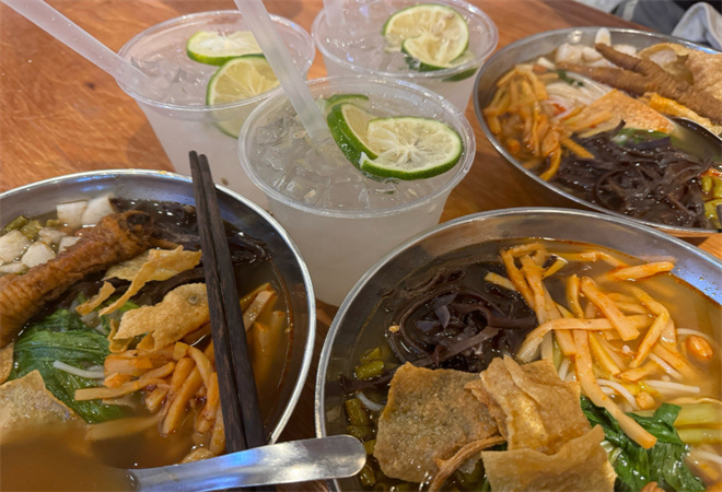 四碗螺螄粉加盟