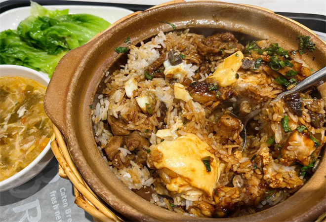 蘇小粵煲仔飯加盟