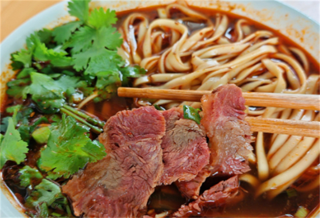正宗牛肉面