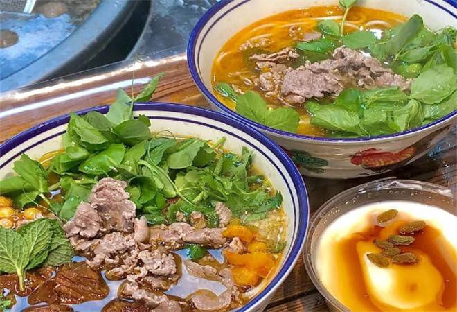 禧线云南鲜烫牛肉米线