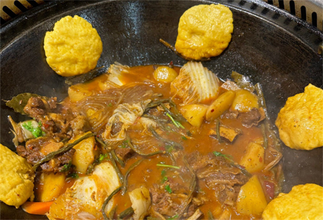 杜二聚福閣鐵鍋燉加盟