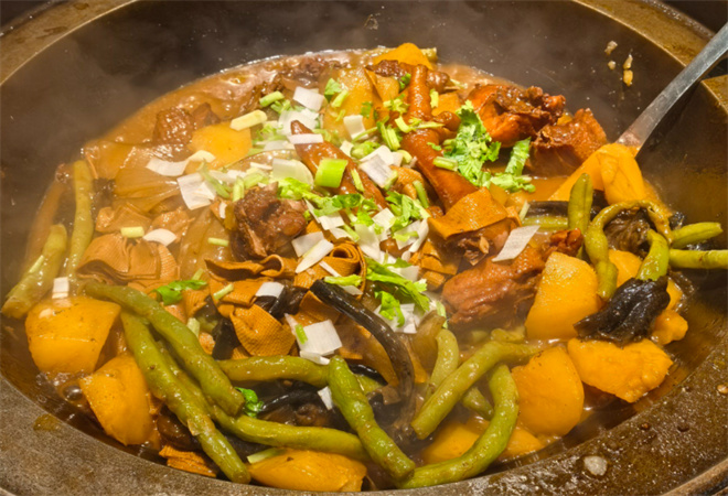 杜二聚福閣鐵鍋燉