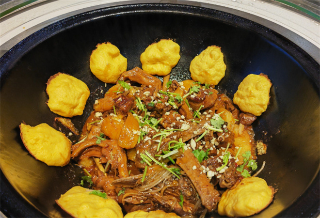 杜二聚福閣鐵鍋燉加盟