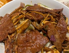 春久現炒澆頭面飯