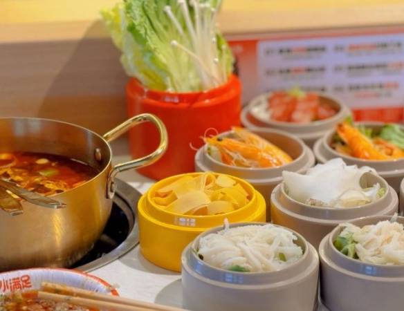 小满足转转小火锅