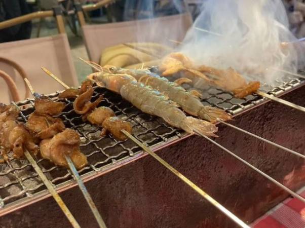 邓洋洋自选烤肉工厂