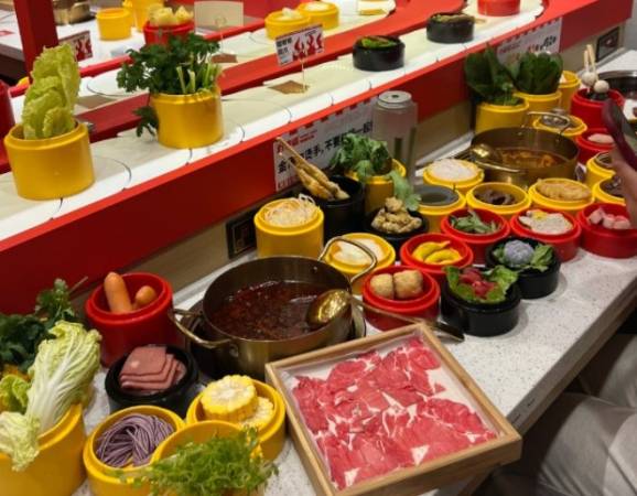 小满足转转小火锅