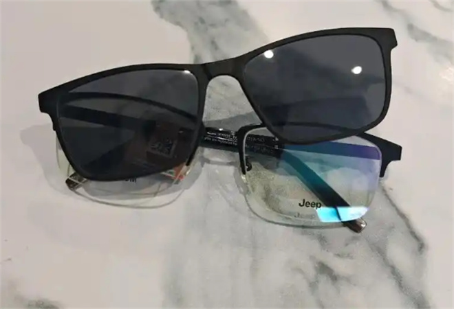 眼镜折扣店加盟