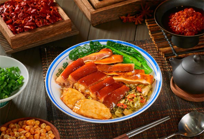 蹄皇隆江豬腳飯 蹄皇隆江豬腳飯