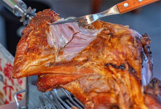 牧上都炭火烤羊腿加盟