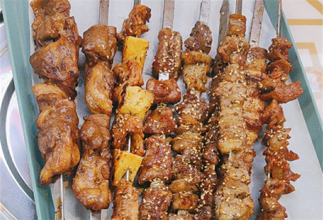 孟佳寶大油邊王燒烤加盟