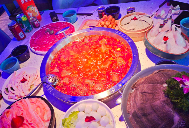 朝天嘴棒棒鮮品火鍋