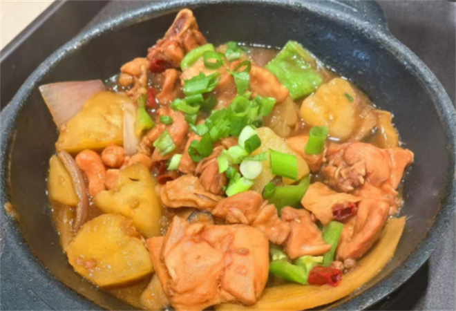 涵沁齋黃燜雞米飯加盟